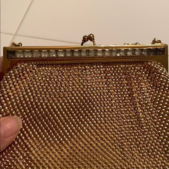 Vtg Whiting & Davis gold mesh evening bag - Picture 5 of 8